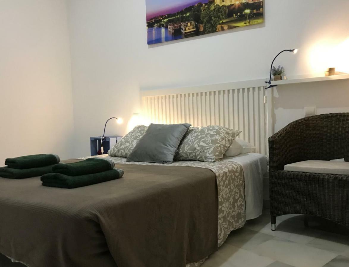 Ferienwohnung Santas Patronas Street Center Sevilla Exterior foto